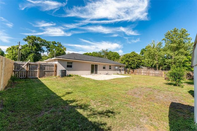 1868 NE 127TH PLACE, Anthony, FL 32617