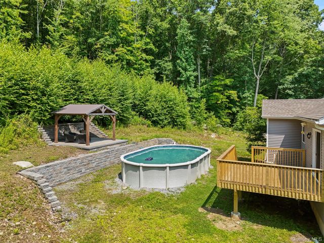 71 Hitchcock Hill Road, Mahopac, NY 10541