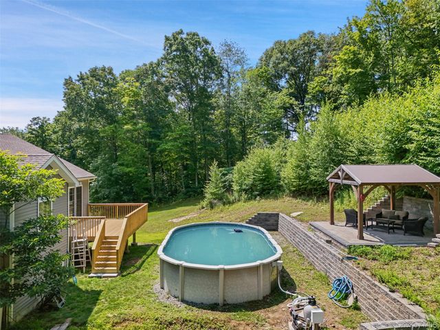 71 Hitchcock Hill Road, Mahopac, NY 10541