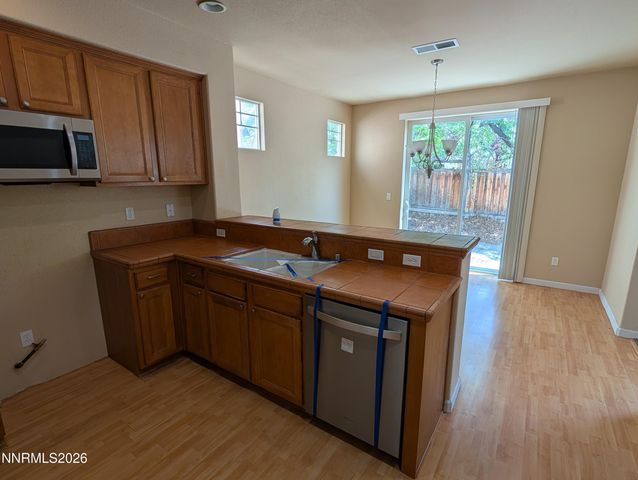 6682 Sportoletti Drive, Sparks, NV 89436