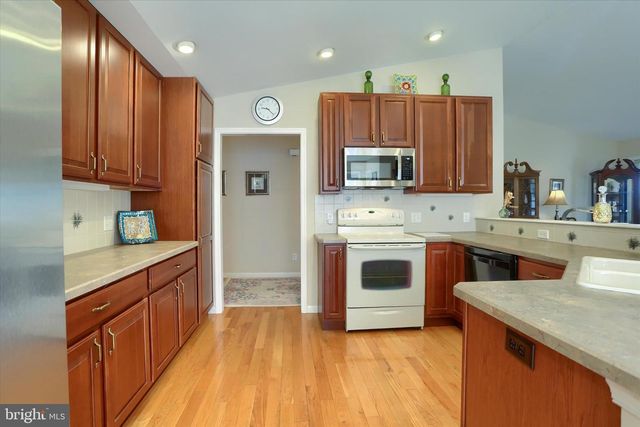 58 BURWICK DRIVE, Mechanicsburg, PA 17050