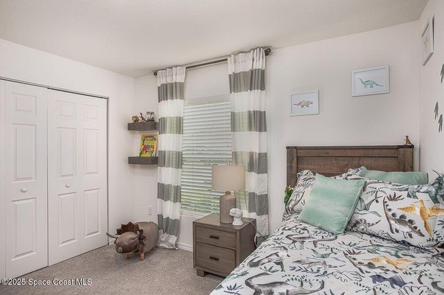 549 Hallmark Street SE, Palm Bay, FL 32909