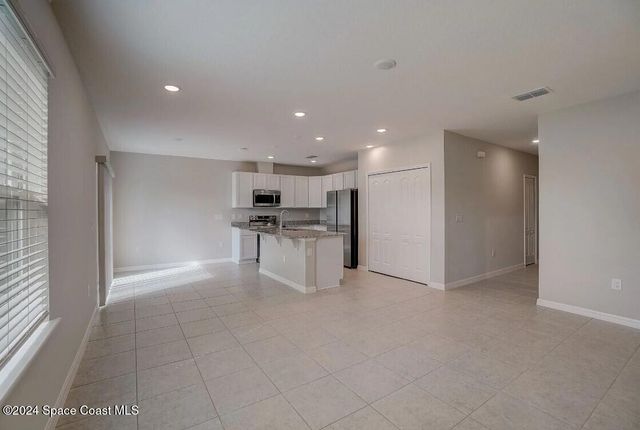 549 Hallmark Street SE, Palm Bay, FL 32909