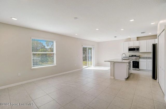 549 Hallmark Street SE, Palm Bay, FL 32909