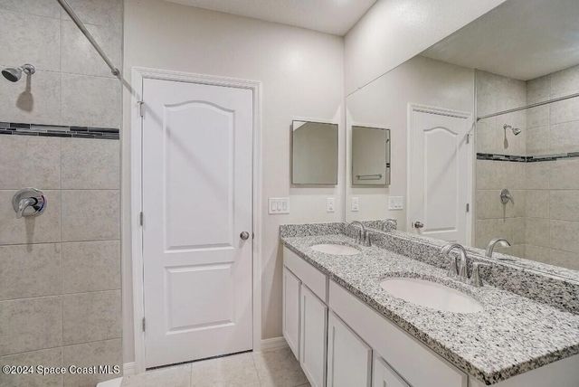 549 Hallmark Street SE, Palm Bay, FL 32909