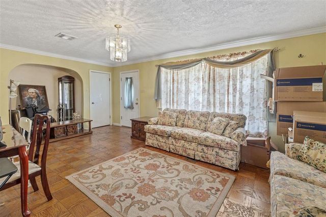 2917 Donatiel Street, Lake Charles, LA 70615