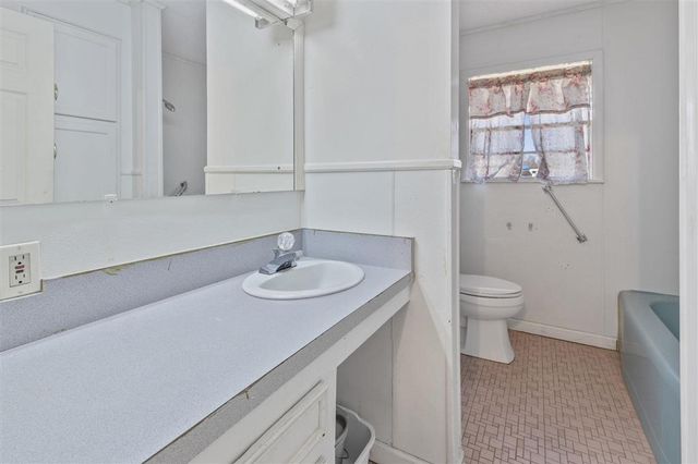 2917 Donatiel Street, Lake Charles, LA 70615