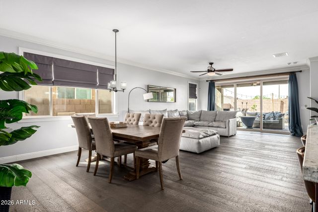 2738 E CHERRY HILL Drive, Gilbert, AZ 85298