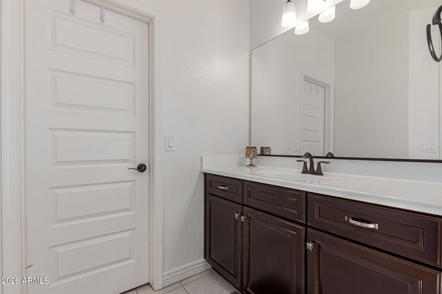 2738 E CHERRY HILL Drive, Gilbert, AZ 85298