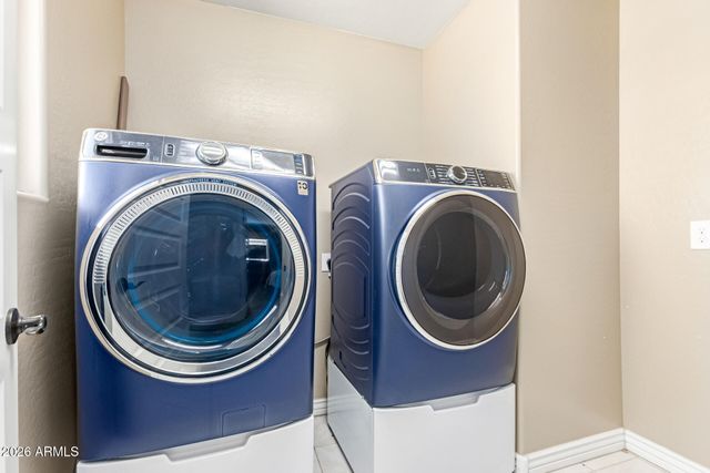 2738 E CHERRY HILL Drive, Gilbert, AZ 85298