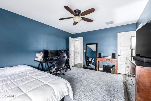 2738 E CHERRY HILL Drive, Gilbert, AZ 85298