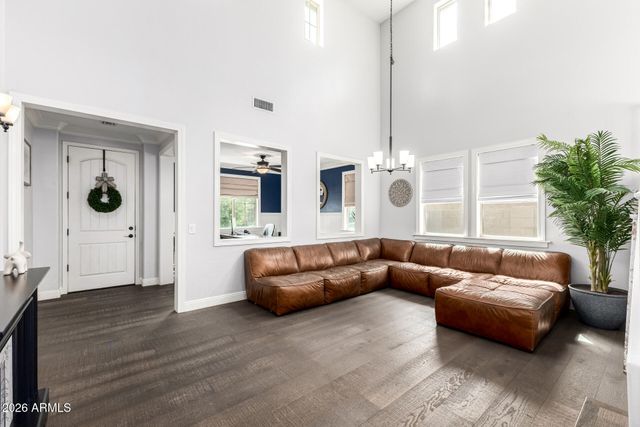 2738 E CHERRY HILL Drive, Gilbert, AZ 85298