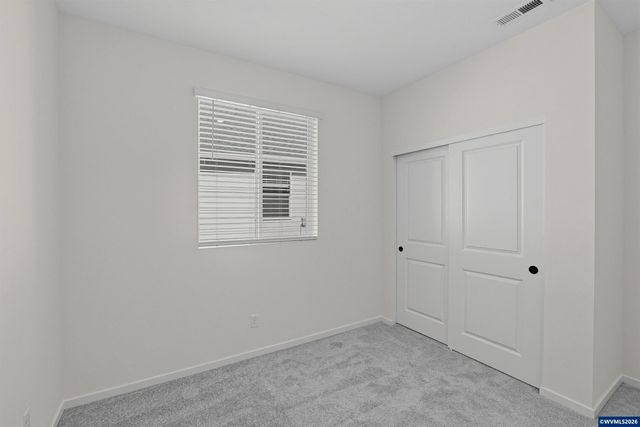 1088 Cardinal St, Woodburn, OR 97071