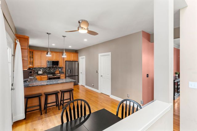 30 Hunter Mill Way, Londonderry, NH 03053