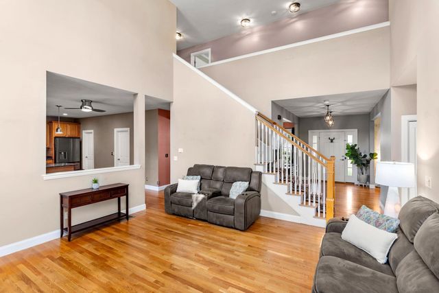 30 Hunter Mill Way, Londonderry, NH 03053