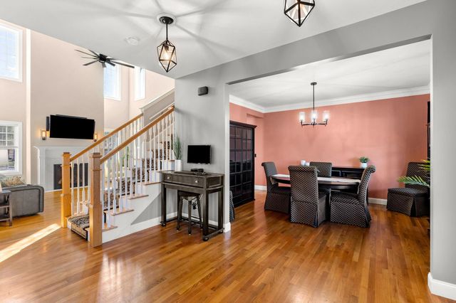 30 Hunter Mill Way, Londonderry, NH 03053