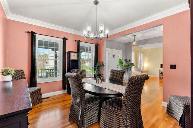 30 Hunter Mill Way, Londonderry, NH 03053