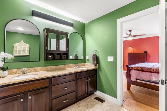 30 Hunter Mill Way, Londonderry, NH 03053