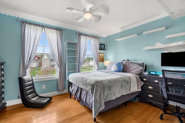 30 Hunter Mill Way, Londonderry, NH 03053