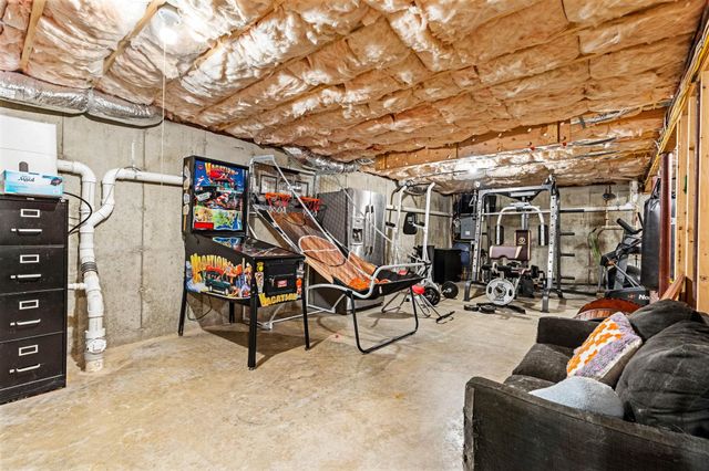 30 Hunter Mill Way, Londonderry, NH 03053