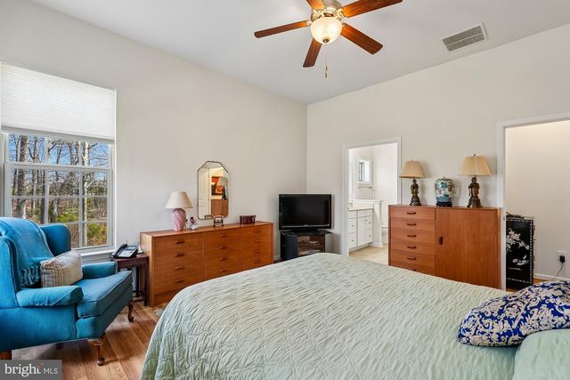 24878 HELMS TER, Aldie, VA 20105