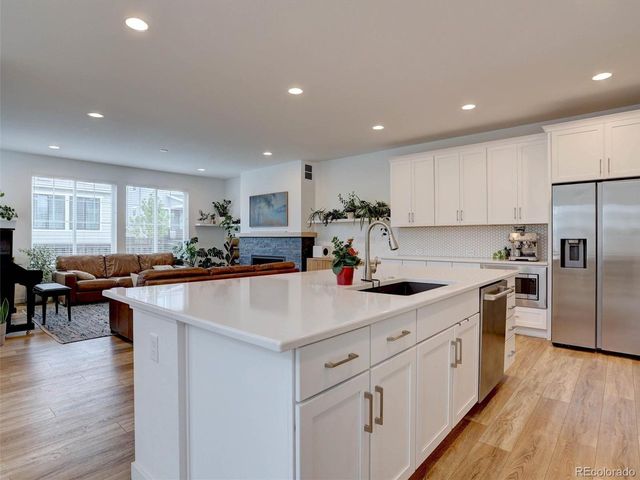 11246 Bellsong Ln, Littleton, CO 80125