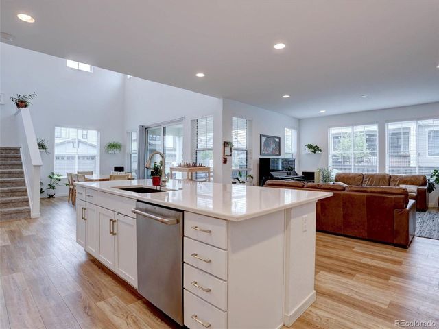 11246 Bellsong Ln, Littleton, CO 80125