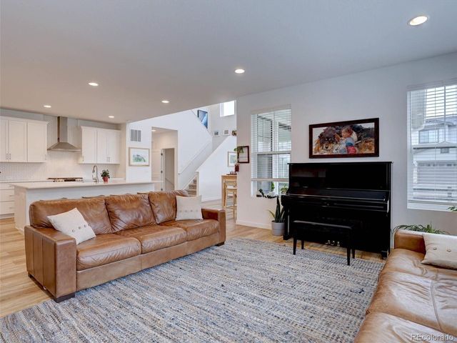 11246 Bellsong Ln, Littleton, CO 80125