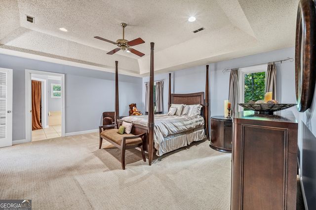 205 OLDE OAK Drive, Jonesboro, GA 30238