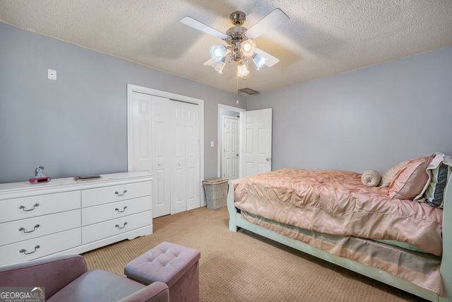 205 OLDE OAK Drive, Jonesboro, GA 30238