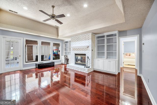 205 OLDE OAK Drive, Jonesboro, GA 30238