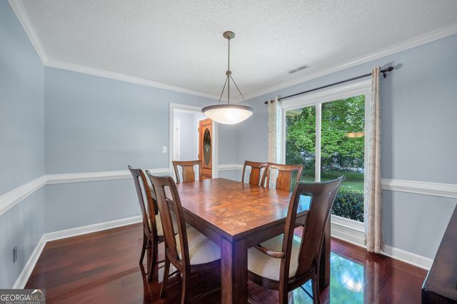 205 OLDE OAK Drive, Jonesboro, GA 30238