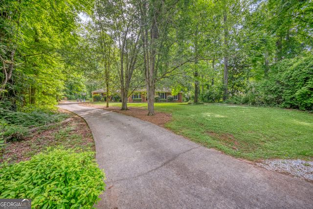 205 OLDE OAK Drive, Jonesboro, GA 30238