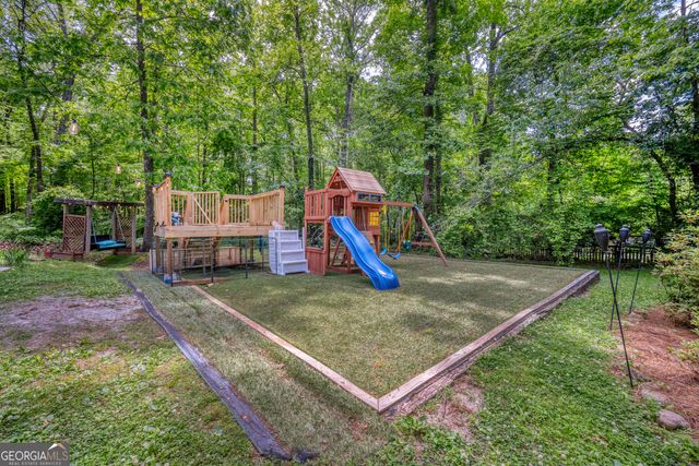 205 OLDE OAK Drive, Jonesboro, GA 30238