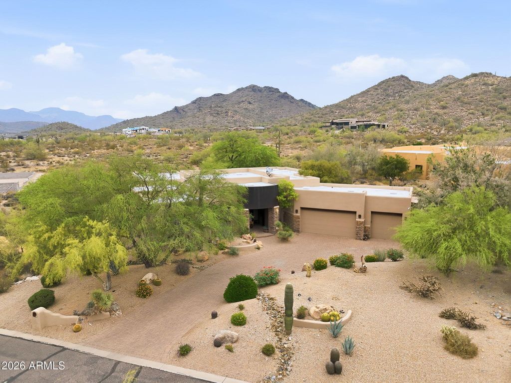 5438 E PRICKLEY PEAR Road, Cave Creek, AZ 85331 — photo 2