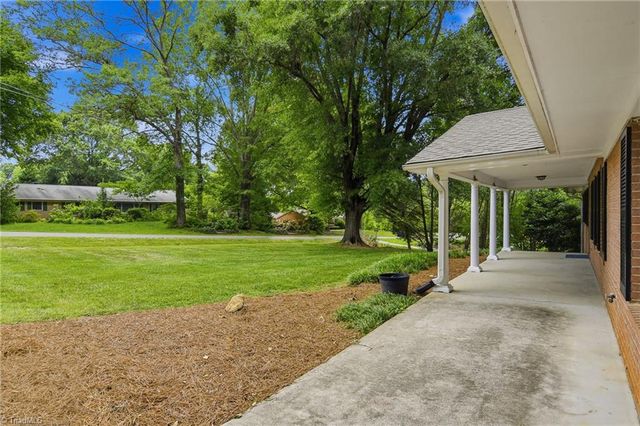 4971 Stonington Road, Winston-salem, NC 27103