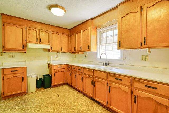 100 Carpenter Drive, Landrum, SC 29356