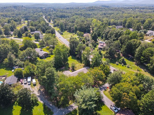 100 Carpenter Drive, Landrum, SC 29356