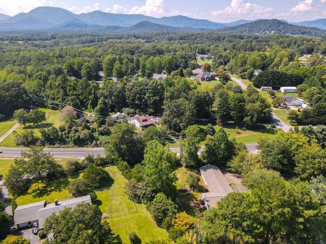 100 Carpenter Drive, Landrum, SC 29356
