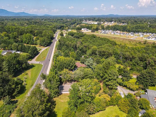 100 Carpenter Drive, Landrum, SC 29356
