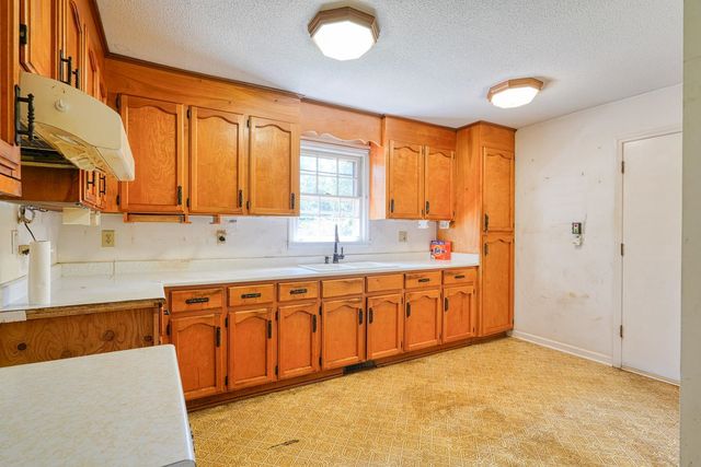 100 Carpenter Drive, Landrum, SC 29356