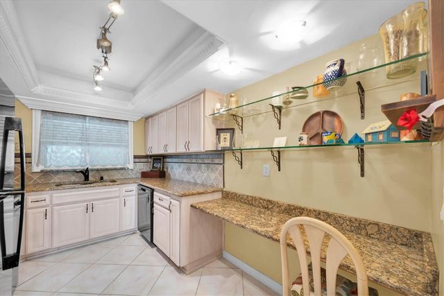 6363 GULF WINDS DRIVE 233, St Petersburg, FL 33706