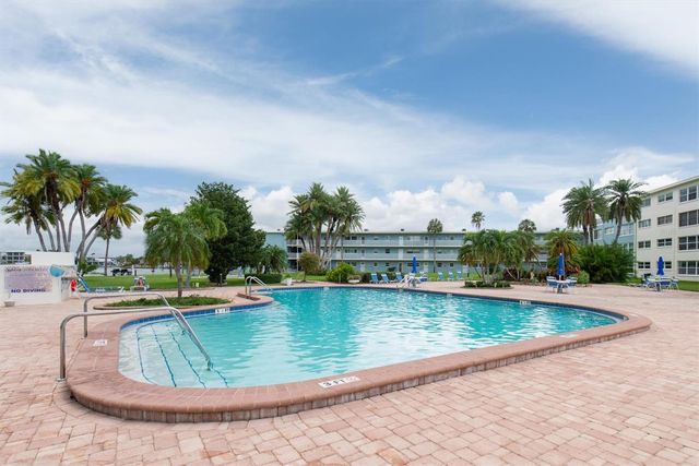 6363 GULF WINDS DRIVE 233, St Petersburg, FL 33706