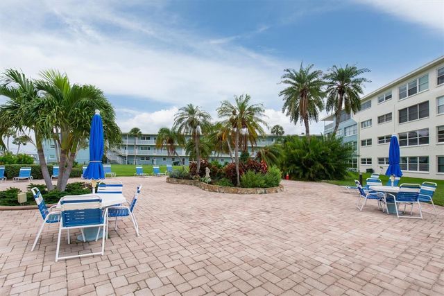 6363 GULF WINDS DRIVE 233, St Petersburg, FL 33706