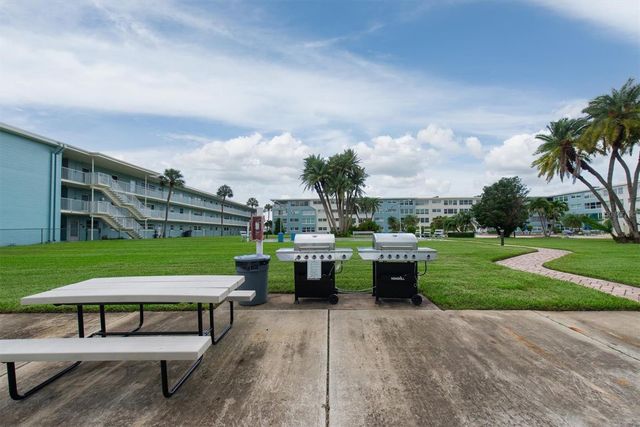 6363 GULF WINDS DRIVE 233, St Petersburg, FL 33706