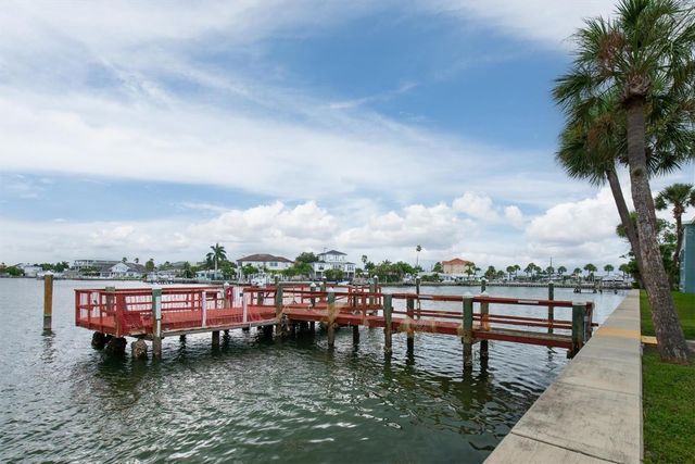 6363 GULF WINDS DRIVE 233, St Petersburg, FL 33706