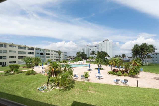 6363 GULF WINDS DRIVE 233, St Petersburg, FL 33706