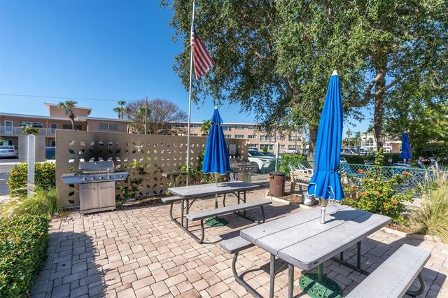6363 GULF WINDS DRIVE 233, St Petersburg, FL 33706