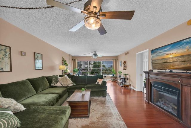 6363 GULF WINDS DRIVE 233, St Petersburg, FL 33706
