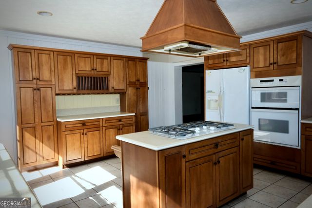 1825 Groaning Rock Road, Commerce, GA 30530